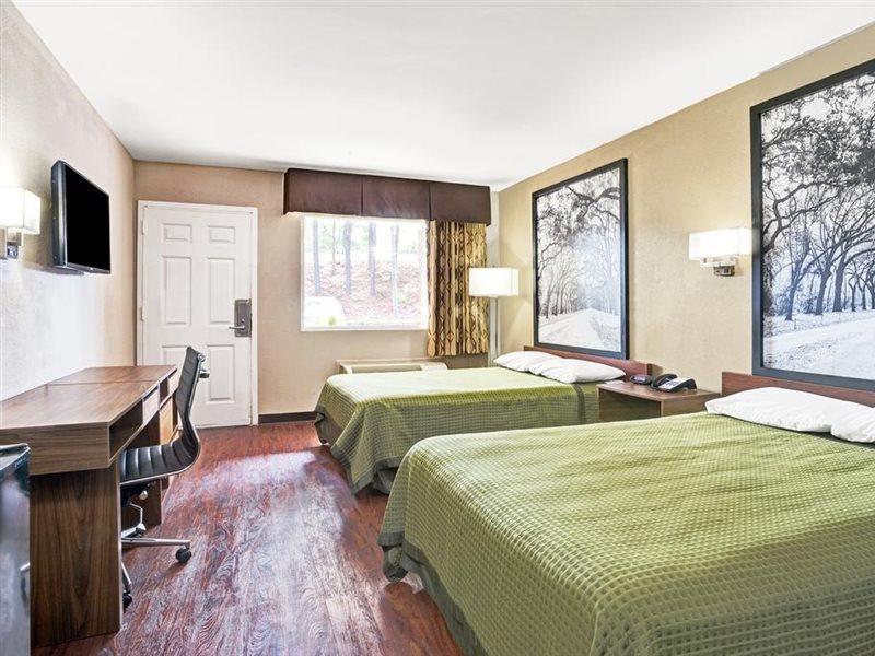 Motel 6 Atlanta Ga Atlanta Airport East Екстериор снимка
