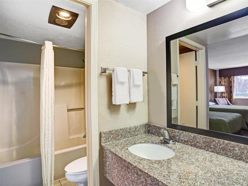 Motel 6 Atlanta Ga Atlanta Airport East Екстериор снимка