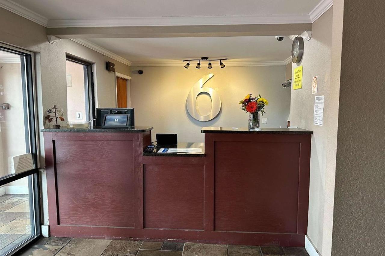 Motel 6 Atlanta Ga Atlanta Airport East Екстериор снимка